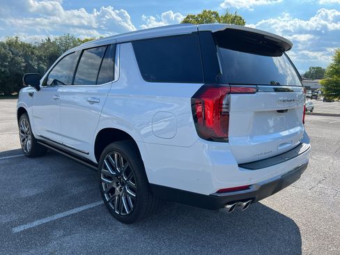 Used 2026 GMC Yukon Denali Ultimate AWD/4WD image 5