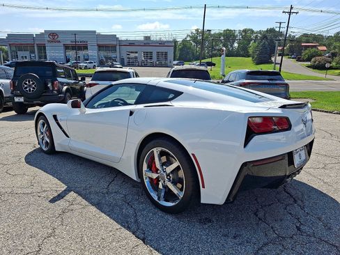 Used 2015 Chevrolet Corvette Stingray Coupe w/ Battery Protection Package RWD image 4