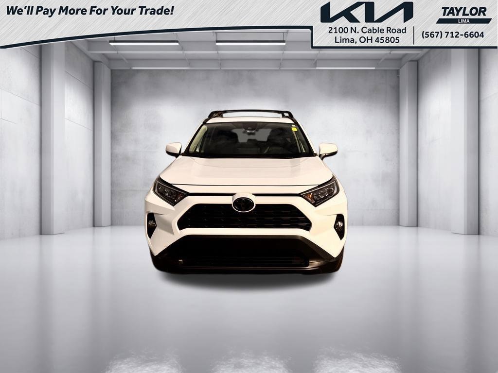 Used 2020 Toyota RAV4 XLE Premium w/ All Weather Liner Package FWD image 4