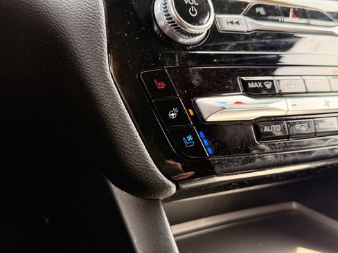 Used 2023 Ford Explorer Limited w/ Limited Technology Package image 22