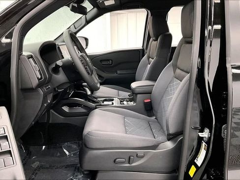 New 2026 Nissan Frontier SV w/ All-Weather Content Package AWD/4WD image 10