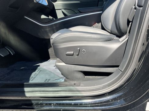Used 2025 Tesla Model X AWD/4WD image 14
