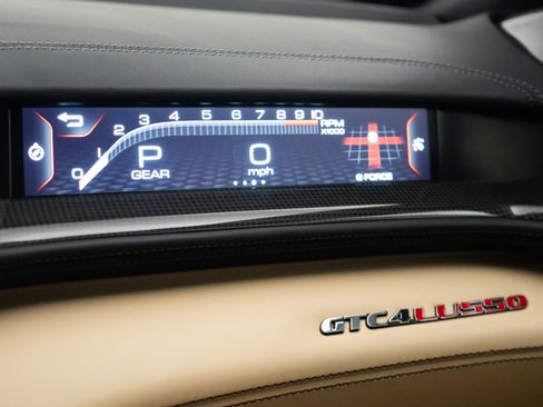 Used 2020 Ferrari GTC4Lusso image 32