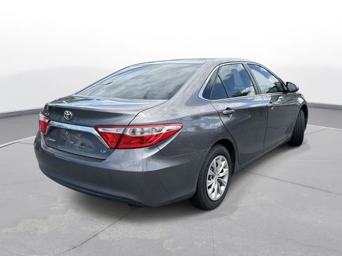 Used 2016 Toyota Camry LE FWD image 6