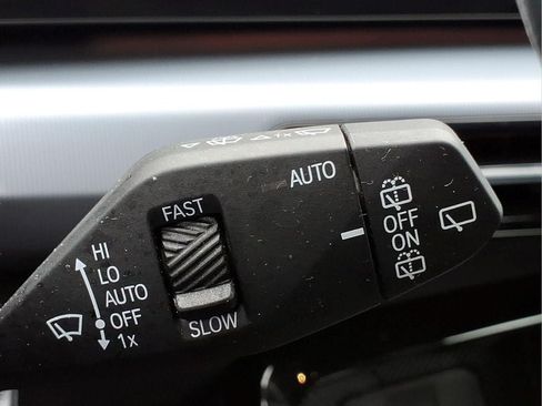 Used 2025 BMW X1 xDrive28i w/ Convenience Package AWD/4WD image 21