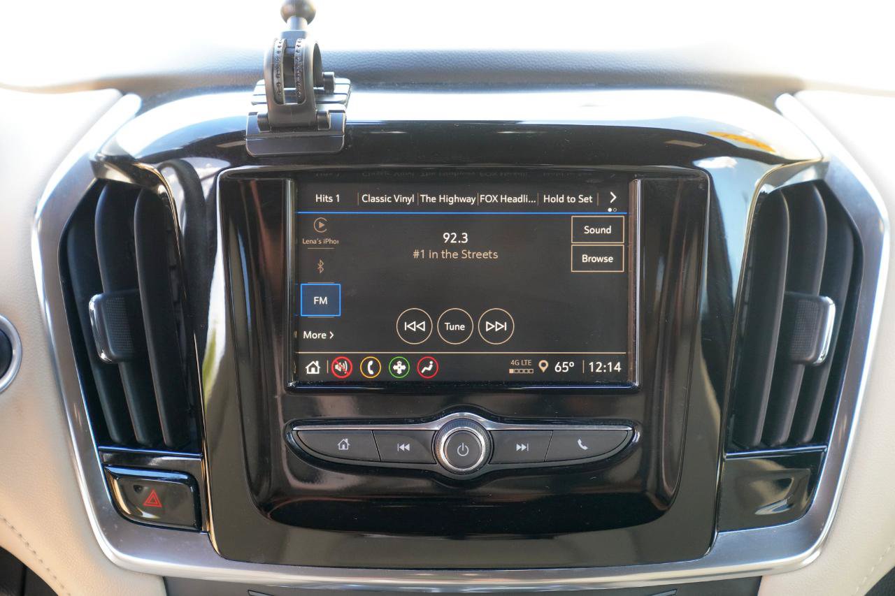 Used 2023 Chevrolet Traverse LS AWD/4WD image 40