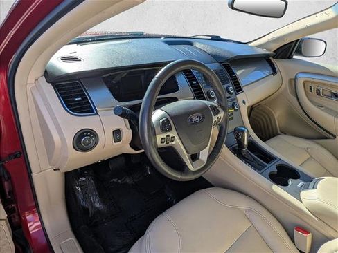 Used 2018 Ford Taurus SEL image 9