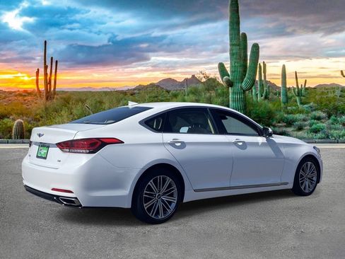 Used 2018 Genesis G80 3.8 RWD image 3