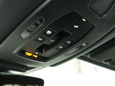 Certified 2025 Porsche Cayenne image 36