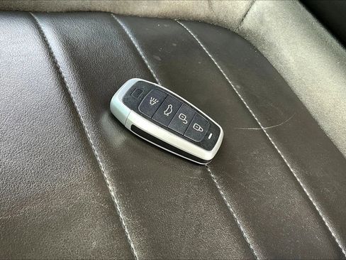 Used 2018 Chevrolet Sonic Premier image 31