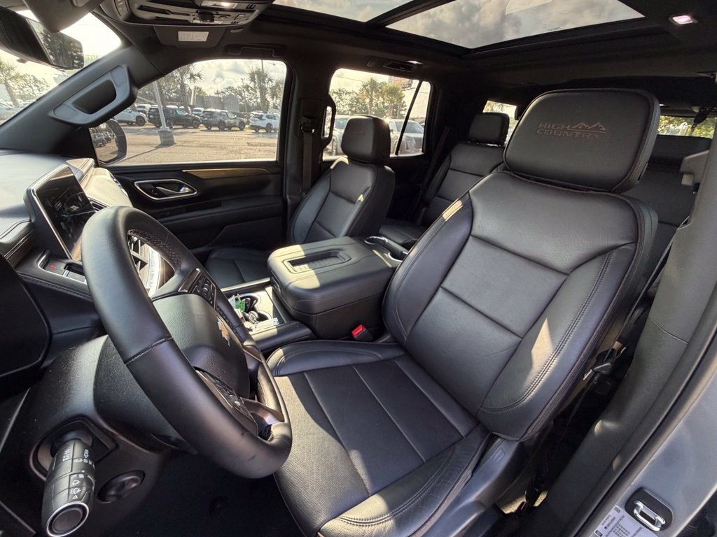 Used 2023 Chevrolet Tahoe High Country AWD/4WD image 11