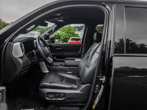 Used 2024 Toyota Tundra Platinum AWD/4WD image 24