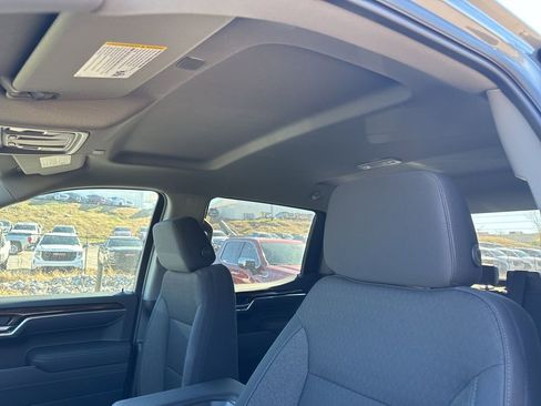 New 2026 GMC Sierra 1500 Elevation image 18