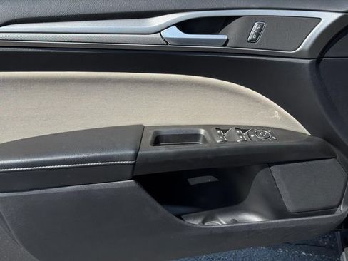 Used 2020 Ford Fusion S FWD image 15