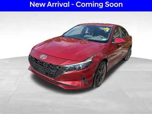 Used 2022 Hyundai Elantra SEL w/ Convenience Package FWD image 1
