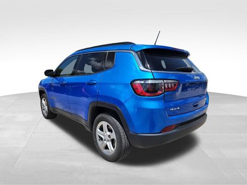 Used 2024 Jeep Compass Latitude AWD/4WD image 7