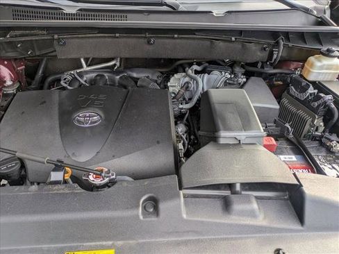 Used 2018 Toyota Highlander Limited image 29