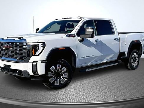 Used 2025 GMC Sierra 3500 Denali w/ Denali Reserve Package image 1
