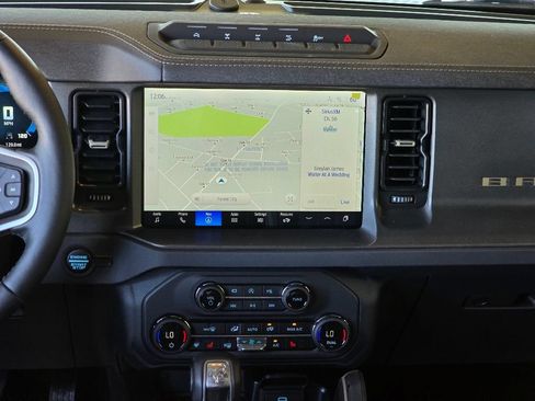 New 2025 Ford Bronco Badlands AWD/4WD image 15