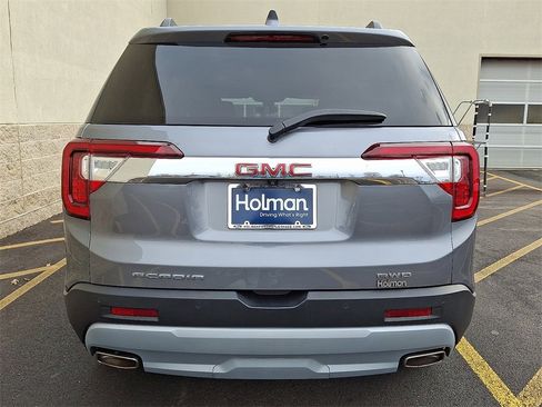 Used 2022 GMC Acadia SLE w/ Driver Convenience Package image 6