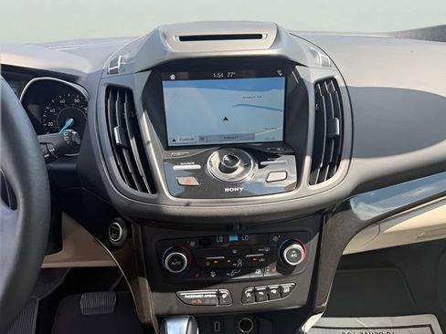 Used 2018 Ford Escape Titanium w/ Ford Safe & Smart Package AWD/4WD image 18