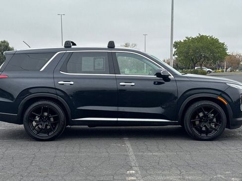 Used 2022 Hyundai Palisade SEL w/ Convenience Package image 3