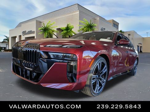 Used 2023 BMW 740i image 1