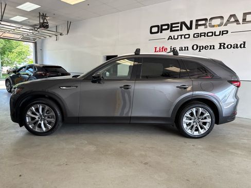 Certified 2026 MAZDA CX-90 Plug-In Hybrid w/ Preferred AWD/4WD image 4