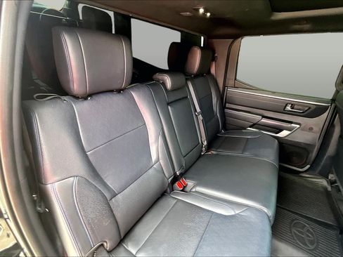 Used 2022 Toyota Tundra Platinum AWD/4WD image 20