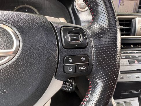 Used 2020 Lexus IS 300 F Sport AWD/4WD image 38