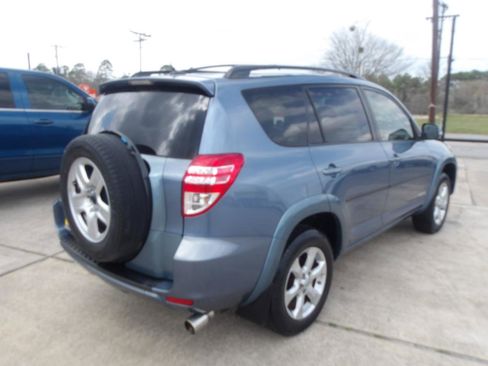 Used 2010 Toyota RAV4 Limited image 11