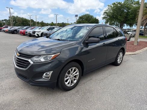 Used 2018 Chevrolet Equinox LS FWD image 12