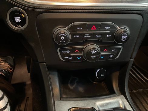 Used 2020 Dodge Charger R/T w/ Daytona Edition Group image 36