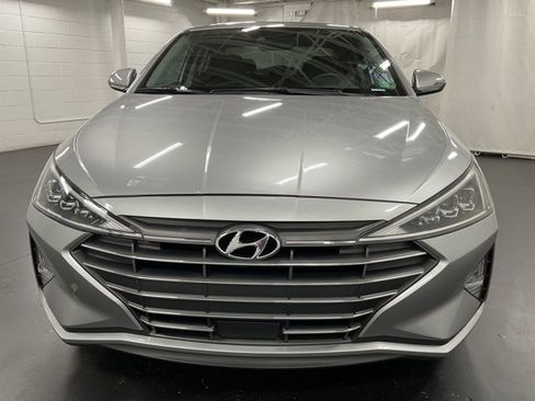 Used 2020 Hyundai Elantra Limited w/ Ultimate Package 03 image 3