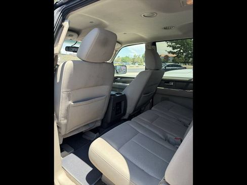 Used 2011 Ford Expedition EL XLT RWD image 13