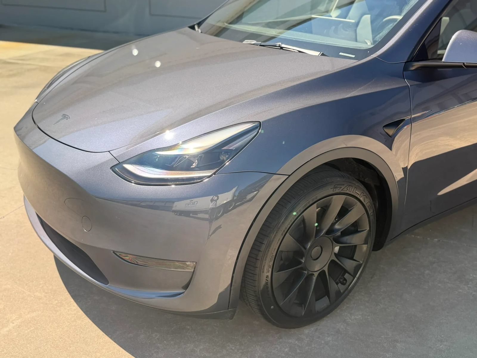 Used 2023 Tesla Model Y Long Range AWD/4WD image 2