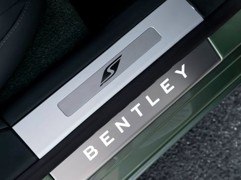Certified 2023 Bentley Flying Spur S V8 AWD/4WD image 26