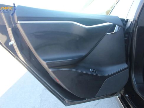 Used 2015 Tesla Model S 85D image 31