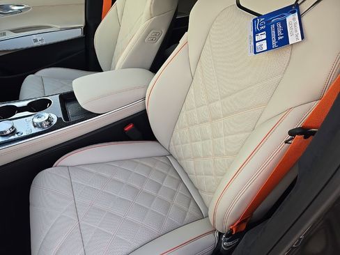 Used 2026 Genesis GV70 3.5T Sport Prestige image 17