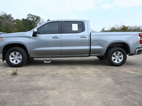 Used 2025 Chevrolet Silverado 1500 LT image 3