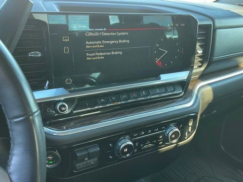 Used 2024 GMC Sierra 1500 SLE w/ X31 Off-Road Package image 15