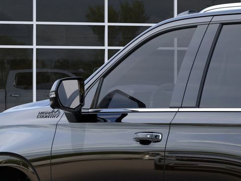 New 2026 Chevrolet Tahoe High Country AWD/4WD image 12