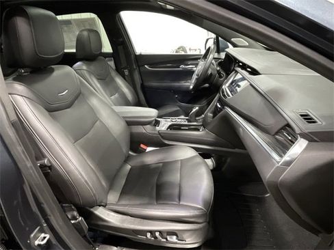 Used 2021 Cadillac XT5 Premium Luxury image 30