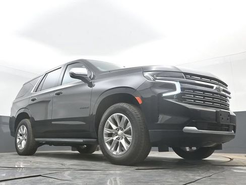 Used 2023 Chevrolet Tahoe Premier w/ Premium Package AWD/4WD image 47