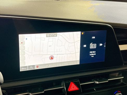Used 2024 Kia Niro Wind w/ Wind Preserve Package FWD image 16