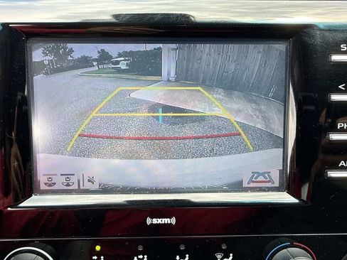 Used 2020 Toyota Camry LE w/ Convenience Package FWD image 29