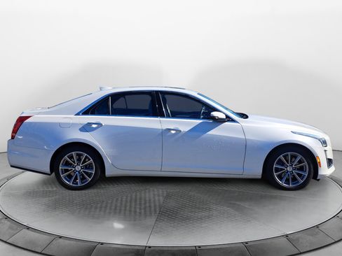 Used 2018 Cadillac CTS Luxury RWD image 7
