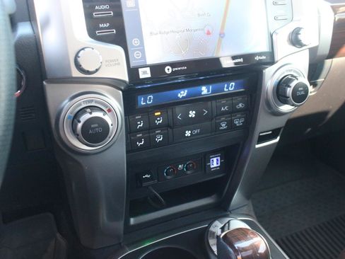 Used 2022 Toyota 4Runner Limited image 25