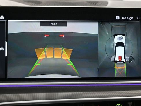 Used 2019 BMW X5 xDrive40i w/ M Sport Package AWD/4WD image 9