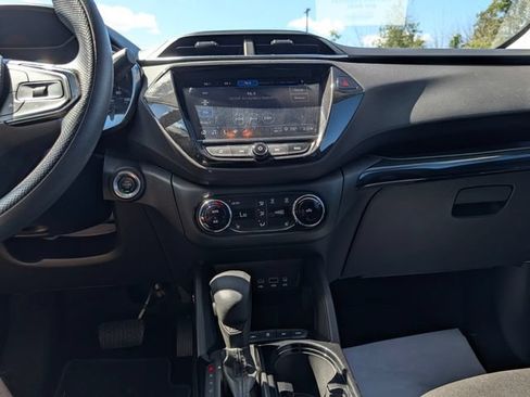 Used 2022 Chevrolet TrailBlazer LT w/ Convenience Package AWD/4WD image 18